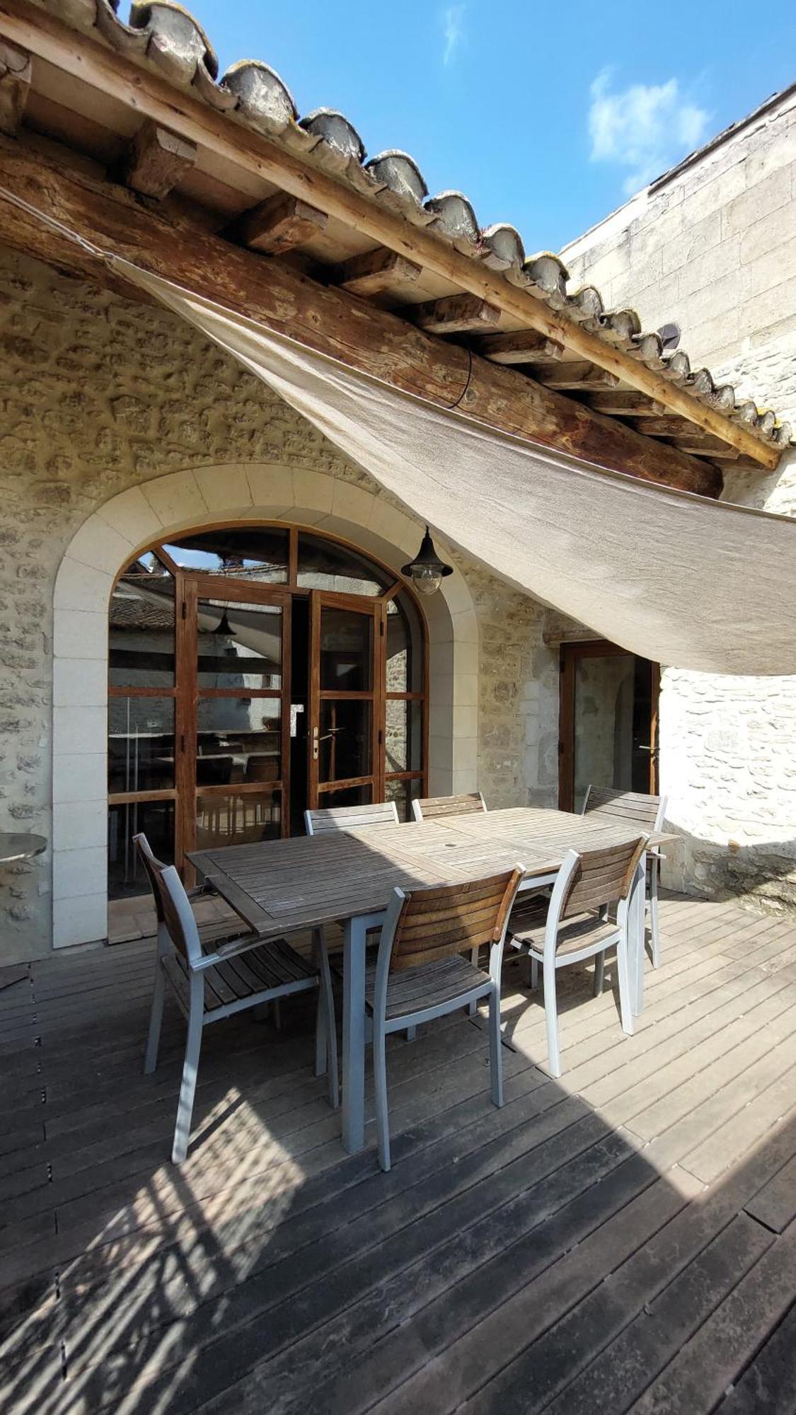 Le Petit Domeynes Meynes Exterior foto